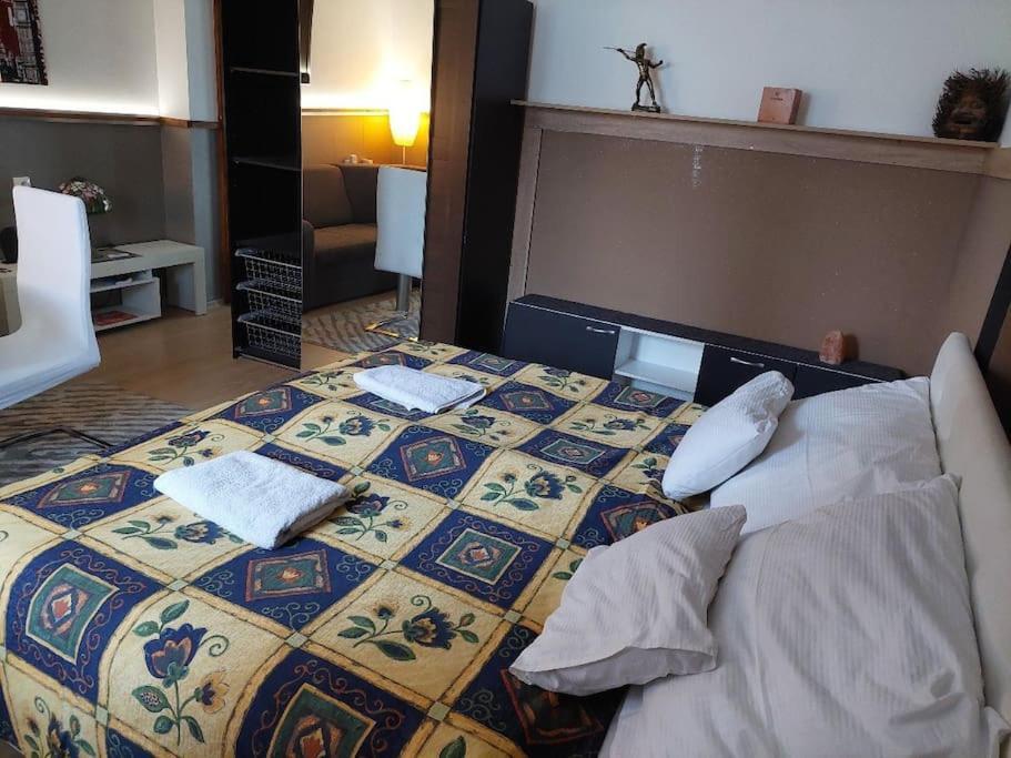 Ujszeged Apartman Εξωτερικό φωτογραφία