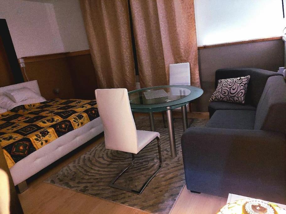 Ujszeged Apartman Εξωτερικό φωτογραφία