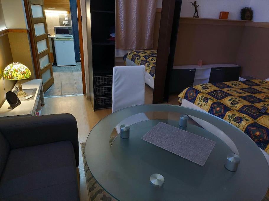 Ujszeged Apartman Εξωτερικό φωτογραφία
