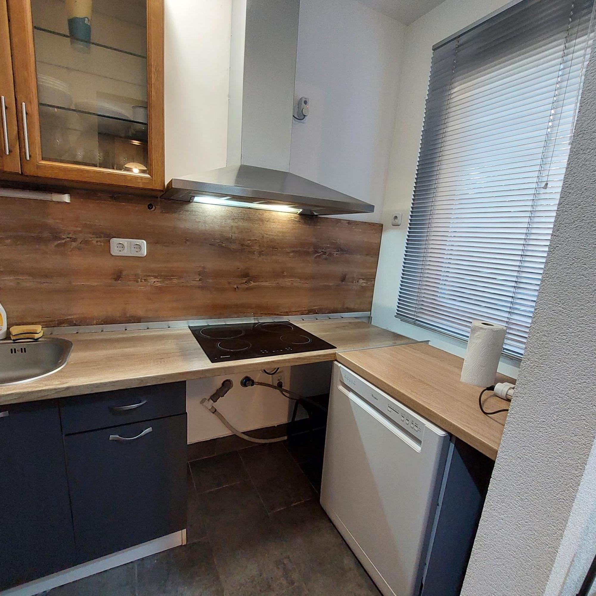 Ujszeged Apartman Εξωτερικό φωτογραφία