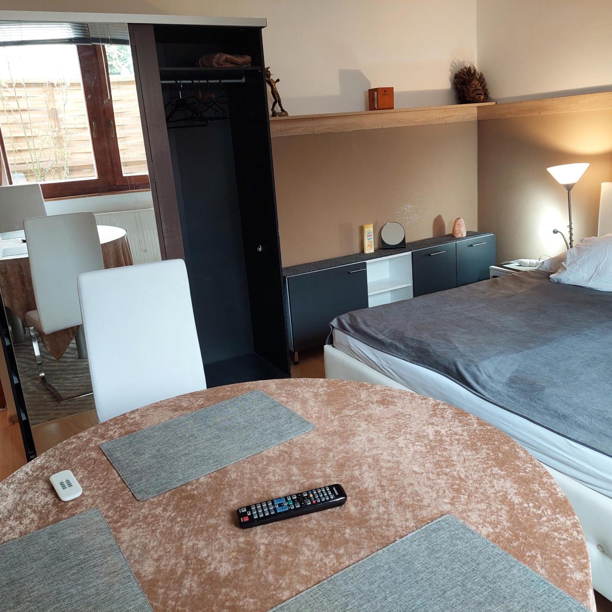 Ujszeged Apartman Εξωτερικό φωτογραφία