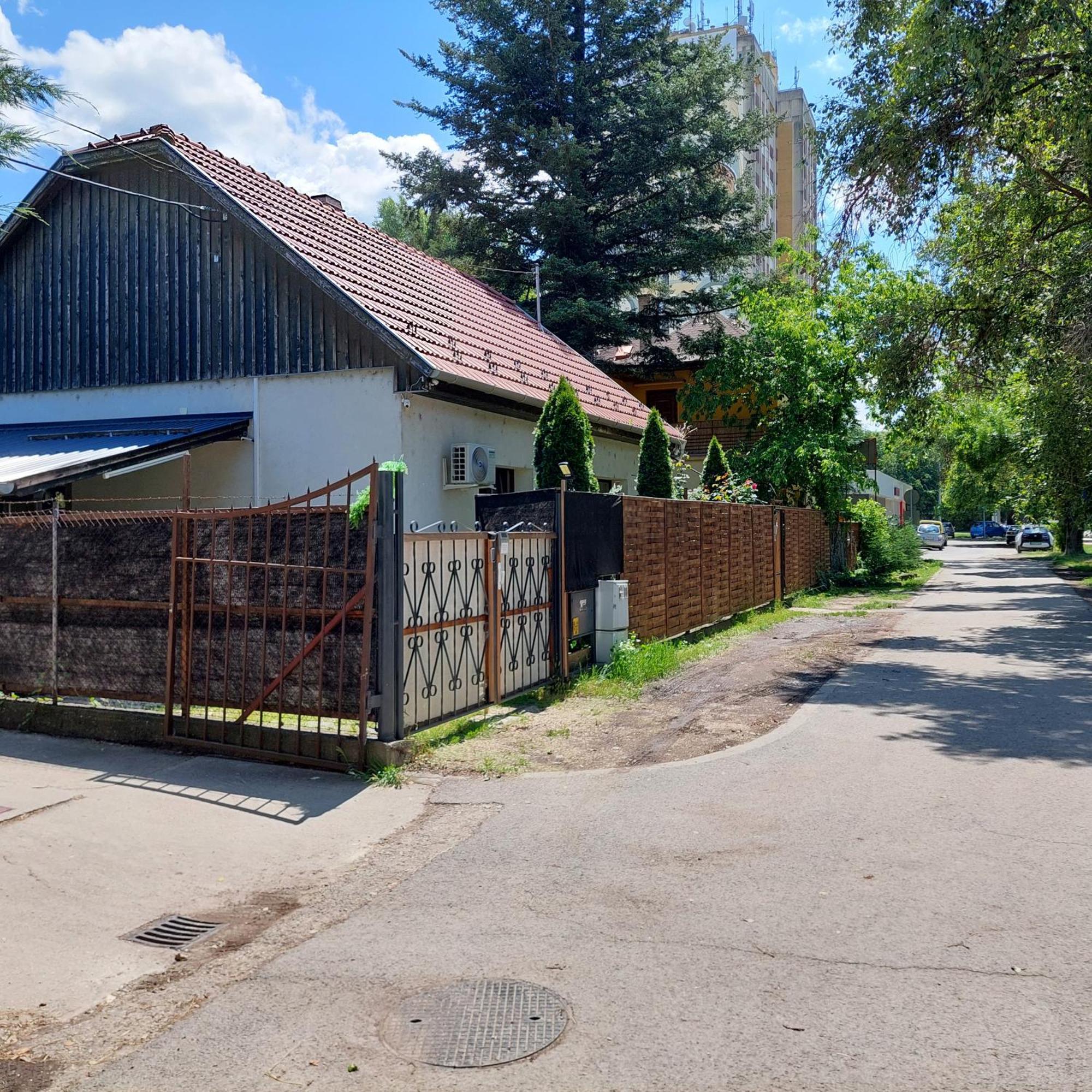 Ujszeged Apartman Εξωτερικό φωτογραφία